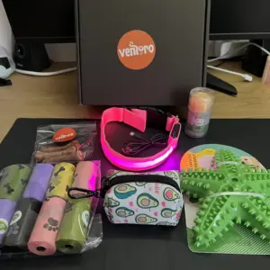 set pro psa – LED obojek a Dentální hračka 14 set pro psa – LED obojek a Dentální hračka